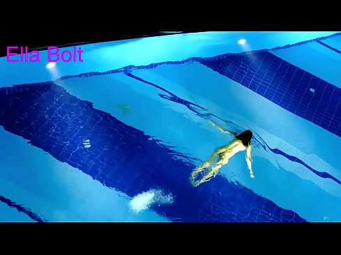 ❤️ Saya tidak bisa berhenti menonton, pirang muda tertangkap basah berenang di kolam resor ELLA BOLT ❌ Porno fb di id.pornohammer.ru ️❤